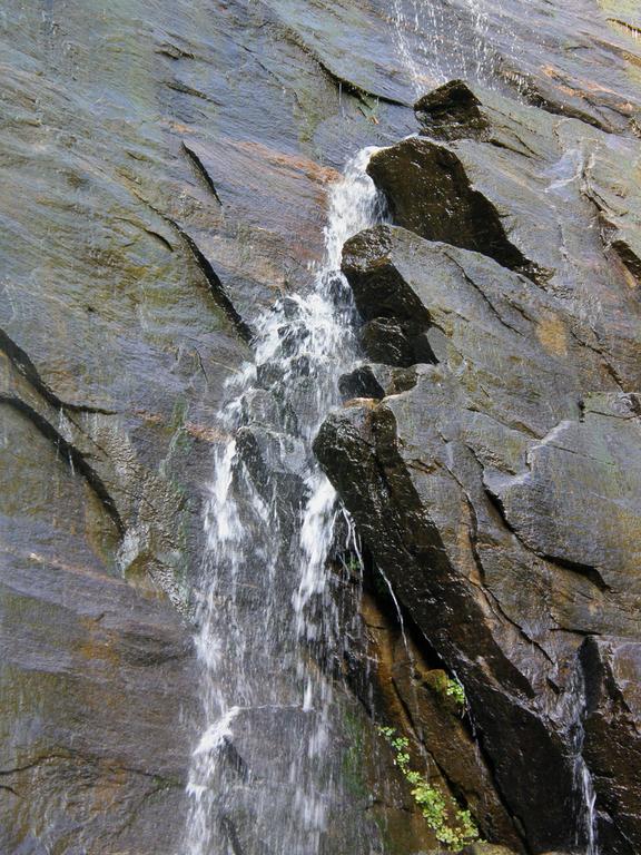 Hickory Nut Falls - Location image
