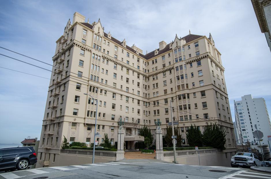 Madeleine's Apartment Complex - Location image