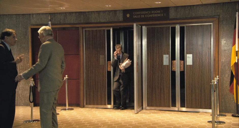 In the Loop - Image 7