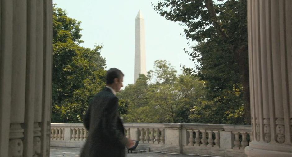 In the Loop - Image 4