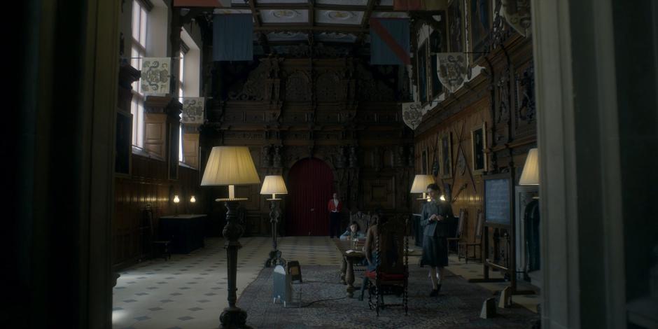The Crown - Image 5