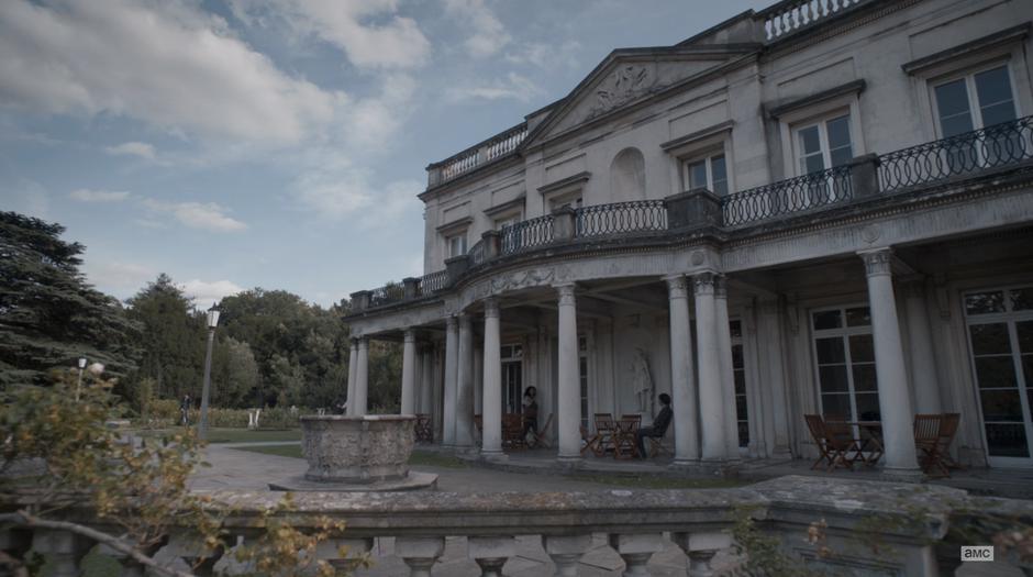 Killing Eve - Image 3