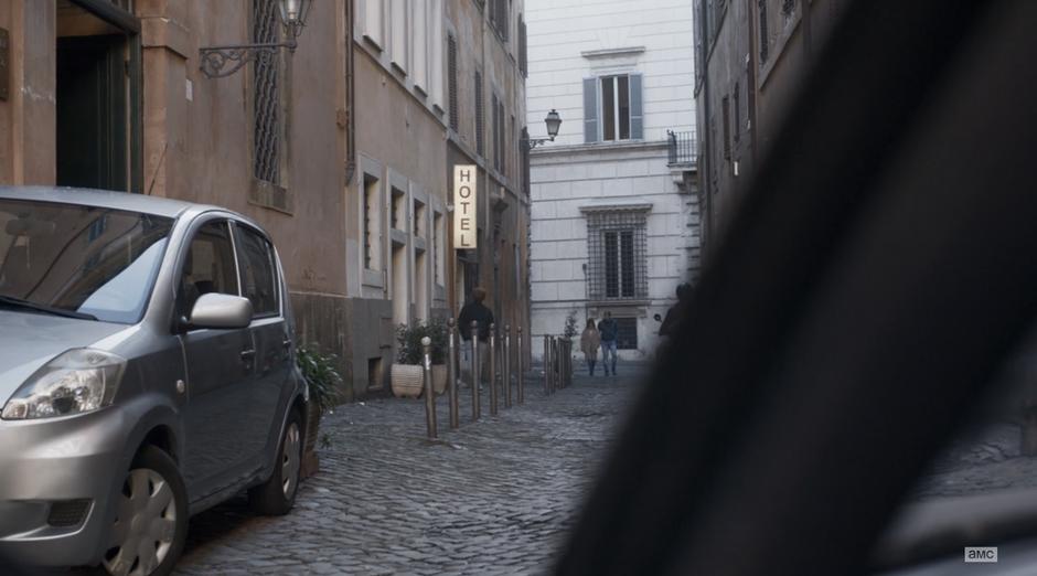 Killing Eve - Image 3