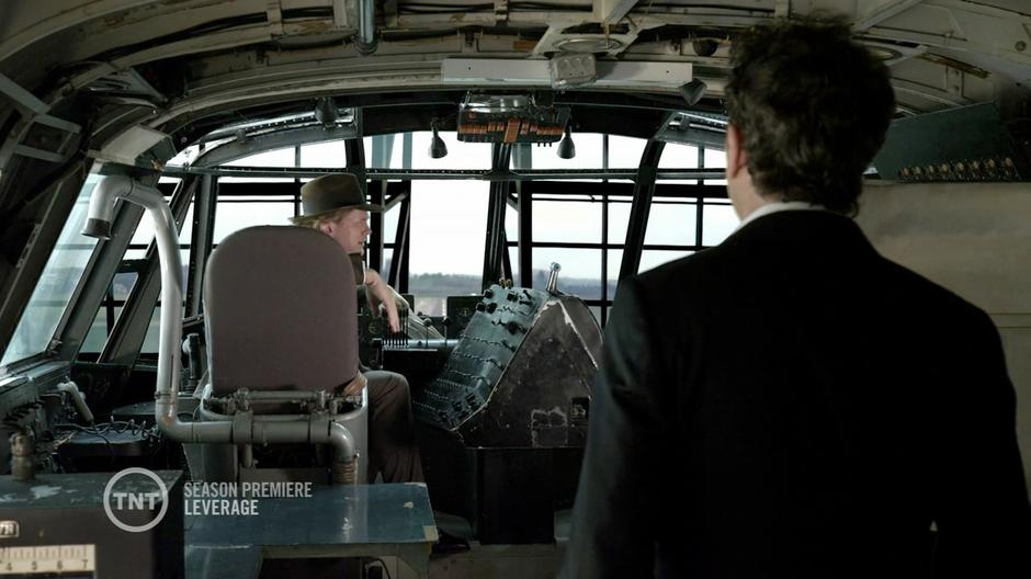 Leverage - Image 5