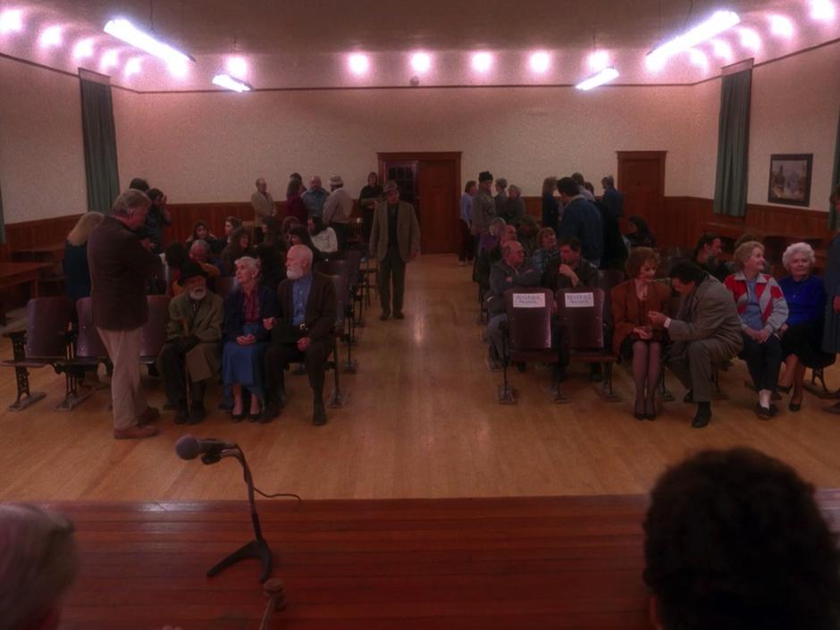 Twin Peaks - Image 2