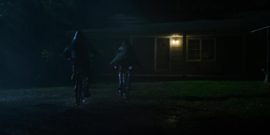 Stranger Things - Image 5